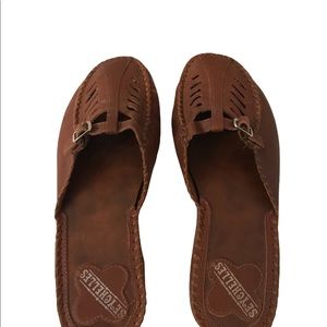 Seychelles slip on sandals